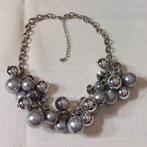 Gray Silver Dangling Cluster Beads Statement Choker Necklace